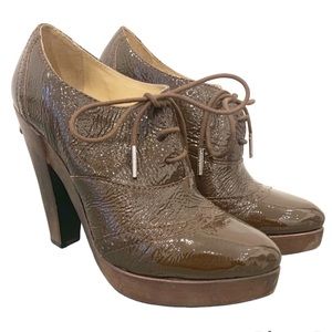 Michael Kors lace up patent leather brown 6